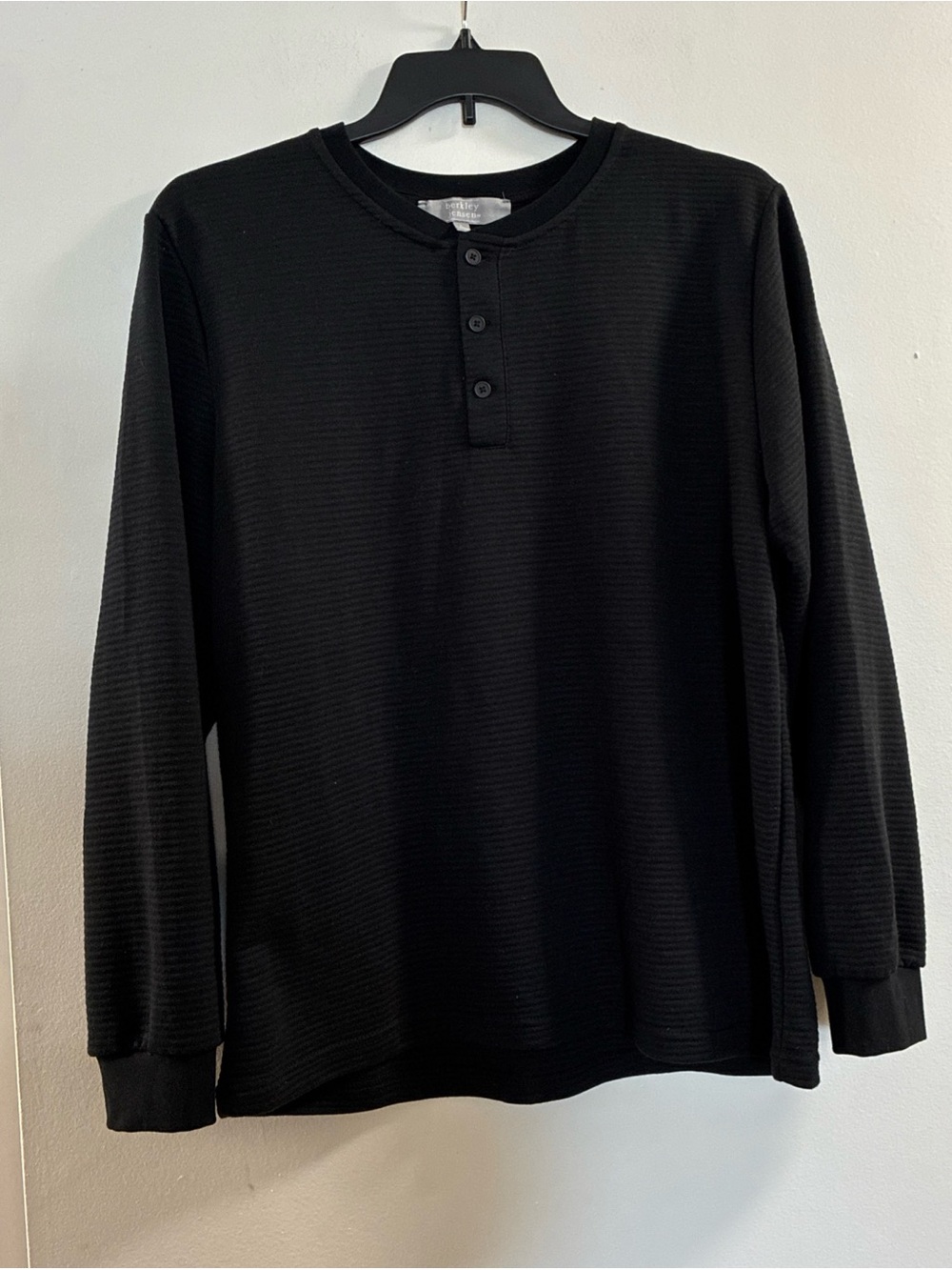 Men's Black Long-Sleeve Waffle Henley Shirt